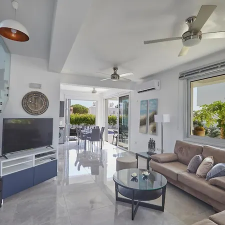 Pearl Ekaterina Protaras