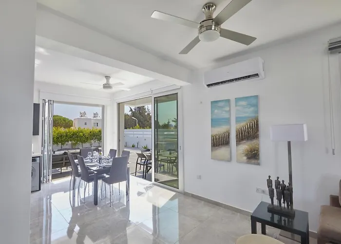 Villa Pearl Ekaterina *